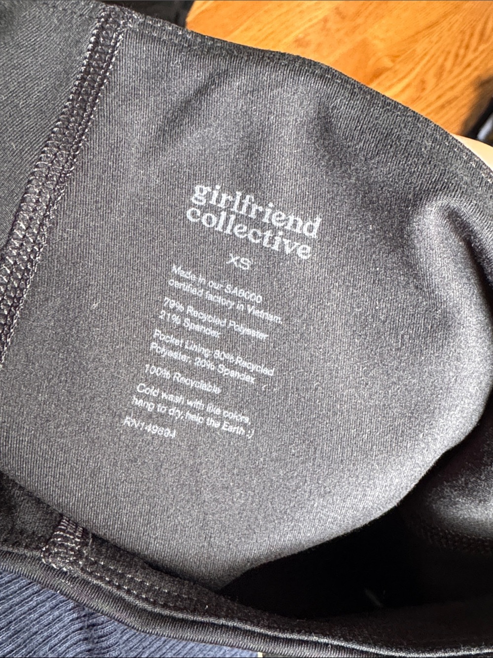 Girlfriend collective black skort in XS - Picture 2 of 4